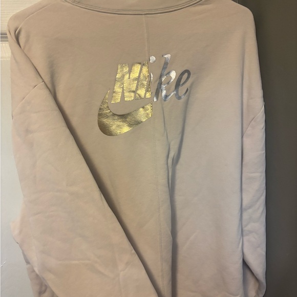Nike Cream Crewneck - Picture 5 of 7
